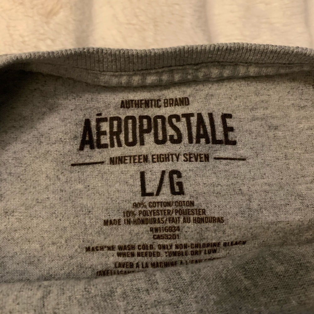 Large Grey Aeropostale T-Shirt - Picture 2 of 2